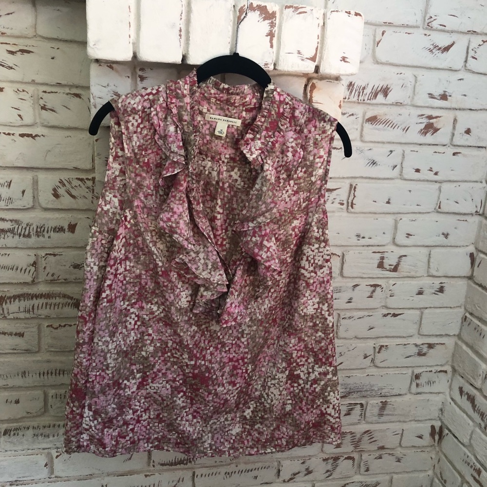 Banana Republic Sleeveless Ruffle Blouse Silk M